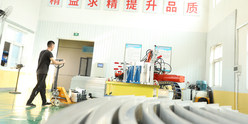 北京拉彎加工廠工業(yè)鋁型材折彎時(shí)會(huì)出現(xiàn)哪些問(wèn)題